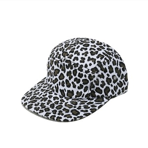 Venta al por mayor logotipo personalizado al aire libre jóvenes hombres gorras de leopardo todo estampado de leopardo plano Bill sin estructura <span class=keywords><strong>Camper</strong></span> Strapback sombreros - Product Image 1