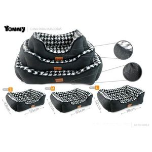Set di Tre Lettini per Animali Domestici Neri con Rete a Nido d'Ape e Pelo di Coniglio - Product Image 1