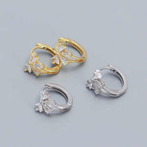 Pendientes de Aro con Lazo de Plata de Ley 925 con Circonita, Chapados en Oro de 18K, Modernos para Compromiso, Boda y Moda - Product Image 1