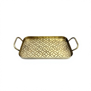 Bandeja Rectangular de Hierro con Patrón de Rejilla Dorada y Plateada de Estilo Antiguo WB INC, Diseño Floral con Asa para Decoración del Hogar y Uso en Mesa de Centro - Product Image 2