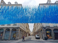 Rubans holographiques colorés activés par le vent JIN PENG pour la décoration d'événements et de festivals en plein air
