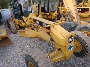 รถเกรดเดอร์มือสอง Caterpillar 140K นำเข้าจากญี่ปุ่น กำลังแรง ทนทาน ใช้งานได้ดี พร้อมเครื่องยนต์และปั๊ม ขาย - Product Image 6