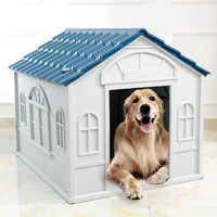 Niches pour chiens en plastique PP en gros, forme de trous d'arbre, étanches avec fond verrouillable et aérations pour usage intérieur et extérieur