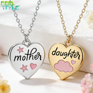 Collar Personalizado para el Dí<span class=keywords><strong>a</strong></span> <span class=keywords><strong>de</strong></span> la <span class=keywords><strong>Madre</strong></span>, Chapado en Oro Grueso PVD, Acero Inoxidable 316L, Colgante <span class=keywords><strong>de</strong></span> Corazón con Letras Esmaltadas <span class=keywords><strong>de</strong></span> <span class=keywords><strong>Madre</strong></span> e <span class=keywords><strong>Hija</strong></span> - Product Image 1