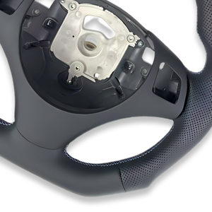 Volant en cuir perforé à fond plat adapté aux <span class=keywords><strong>BMW</strong></span> M E90 E91 E92 E93 E70 E71 E72 E89 E86 E84 E85 E93 E87 E88 <span class=keywords><strong>328i</strong></span> - Product Image 3