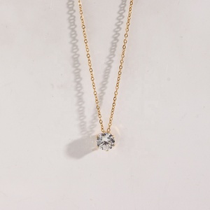 Kalung Liontin Bentuk Mahkota Kristal Berkilau AAA Zircon, Lapisan Emas 18K, Bahan Stainless Steel, Desain Perhiasan - Product Image 6