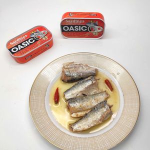 Sardina enlatada con picante a buen precio pescado sardina entero congelado en aceite vegetal - Product Image 2