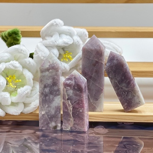 All'ingrosso <span class=keywords><strong>di</strong></span> alta qualità miglior prezzo naturale <span class=keywords><strong>pietra</strong></span> <span class=keywords><strong>di</strong></span> cristallo <span class=keywords><strong>di</strong></span> guarigione 6-14 cm fantasia unicorno torre per la decorazione - Product Image 5