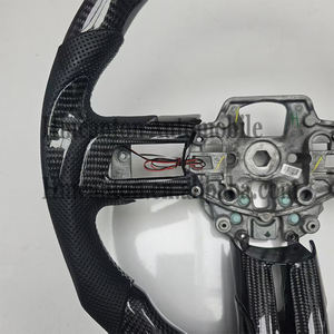 Nouveaux produits phares : Volant en cuir perforé en fibre de carbone avec LED pour Ford Mustang - Product Image 6