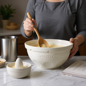 Tazón para mezclar Mason Cash de 4.5 Qt, tazón de cerámica blanca para hornear con logotipo en relieve para cocinar y hornear en casa. - Product Image 3