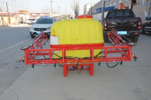 Pulverizador de Barra de 500 Litros para Tractor de 3 Puntos, Equipado <span class=keywords><strong>con</strong></span> Tractor - Product Image 3
