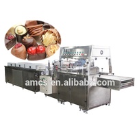 Machine d'enrobage automatique de chocolat à bas prix avec tunnel de refroidissement