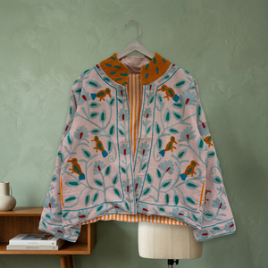 Veste Suznai faite à la main pour femmes ~ Manteau en velours à motifs floraux ~ Vestes en gros B2B ~ Manteau Suzani en gros ~ Veste en velours pour la vente en gros - Product Image 4