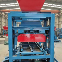 Machine à fabriquer des blocs non cuits semi-automatique QT4-24, machine à briques de pavé emboîtables pour usine de matériaux de construction