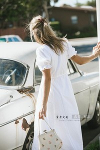 Une robe blanche française très féerique, nouveau style d'été, sexy, ample, taille haute, robe longue de plage de vacances de plage amincissante - Product Image 6