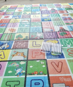 Alfombra de Juego Plegable e Impermeable <span class=keywords><strong>para</strong></span> Bebé, Tapete de Gateo de <span class=keywords><strong>Espuma</strong></span> EPE de 1 cm, Ligero, de Doble Cara, <span class=keywords><strong>para</strong></span> Uso en Casa y Exteriores - Product Image 5