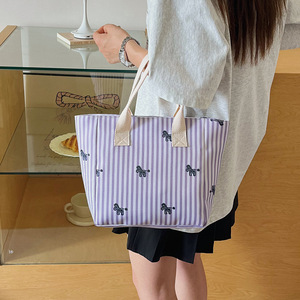 Borsa Tote in Tela a Righe con Stampa Pony per Donne, Capiente Borsa a Mano con Charm, Leggera per Scuola e Spiaggia - Product Image 4