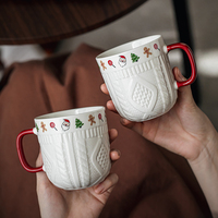 Mug en céramique de Noël avec motif de Père Noël en relief, de haute esthétique, vente en gros - Cadeau d'entreprise, style américain, fait main, luxe, capacité 301-400 ml