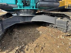 Excavatrice hydraulique sur chenilles Kobelco SK200 d'occasion de 20 tonnes avec moteur, boîte de vitesses et alternateur, taille moyenne, en stock - Product Image 3