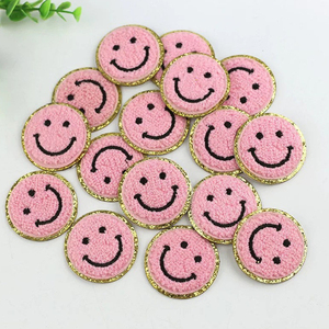 Venta al por mayor de 54mm de diámetro. Diy dibujos animados sonrisa cara parche brillo Chenille hierro en parches bordados para ropa sombreros bolsas - Product Image 3