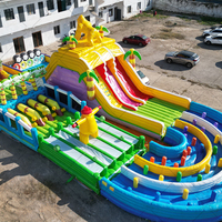 Parcours d'obstacles gonflable commercial pour adultes, en PVC, protection UV, imperméable, pour les jeux publicitaires des parcs d'attractions