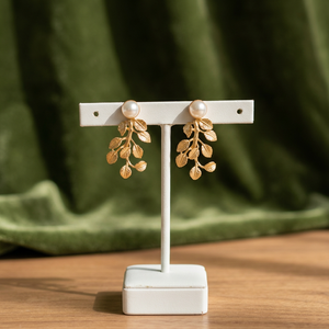Pendientes Colgantes de Hoja de Perla Dorada Hechos a Mano de Latón para Mujer, Joyería para Fiesta de Aniversario - Product Image 3