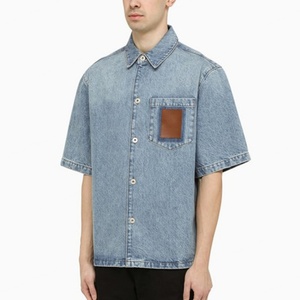 Chemise en jean bleu délavé surdimensionnée avec poche poitrine pour homme - Product Image 2