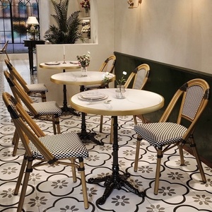 Ensemble table et chaises de salle à manger en ardoise, style vintage moderne français, pour usage commercial extérieur décontracté, cafés, restaurants, boulangeries - Product Image 1