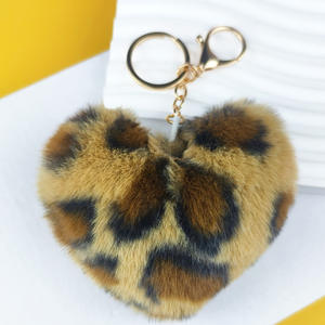 חם בצורת לב בצורת עניבה צבע קשת פרוה flush פרווה רכה עבור keychain עם פום - Product Image 5