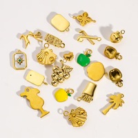 Pendentifs en acier inoxydable plaqué or PVD 18 carats, colorés, en forme de pomme, de plaque carrée, de coquille de cerf et de cocotier