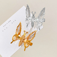 Offre Spéciale mignon ailes mobiles colorées accessoires de cheveux Barrettes pince à bec de canard or argent métal papillon pince à cheveux décoration