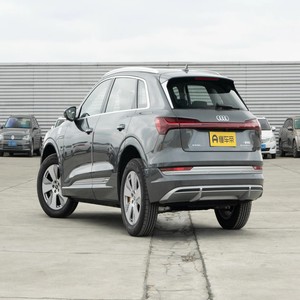 <span class=keywords><strong>Audi</strong></span> <span class=keywords><strong>Q4</strong></span> <span class=keywords><strong>2021</strong></span> 40 <span class=keywords><strong>E</strong></span>-<span class=keywords><strong>tron</strong></span> Entrepreneur Edition SUV R20 Usado, Volante a la Izquierda, Cuero Oscuro, Vehículo Eléctrico de Largo Alcance para Exportación - Product Image 5