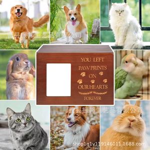 Urna de madera Shinb para mascotas con marco y tapa deslizante, caja de recuerdo de madera natural para gatos y perros - Product Image 1