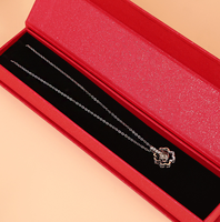 Coffret Cadeau de Luxe Personnalisé en Carton Rigide Aseptique pour Haute Joaillerie, Personnalisable avec Gaufrage Mat et Estampage à Chaud Élégant de 2 mm