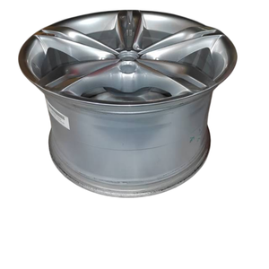 Jante en alliage arrière OEM 20 pouces 976558 pour <span class=keywords><strong>Ferrari</strong></span> 296 GTB & 296 GTS - Product Image 1