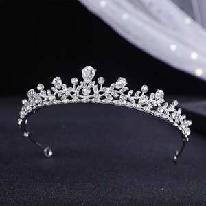 Accessoire de Cheveux : Couronne en Alliage sertie de Diamants, Coiffe Nuptiale de Mariage, Couronne de Princesse - Product Image 1