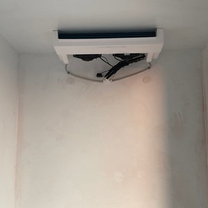 Caisse frigorifique adaptée aux camions FAW Jiefang pour <span class=keywords><strong>la</strong></span> <span class=keywords><strong>distribution</strong></span> en chaîne du froid des produits <span class=keywords><strong>de</strong></span> <span class=keywords><strong>la</strong></span> mer et des produits aquatiques frais sur le marché des fruits <span class=keywords><strong>de</strong></span> mer - Product Image 2