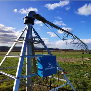 Système d'irrigation à Pivot central agricole équipement avec système de machine de fertilisation utilisé dans les fermes