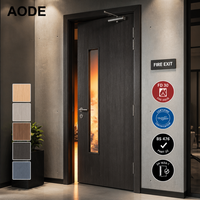 Porte coupe-feu en bois massif conforme aux normes australiennes avec barre anti-panique pour projets hôteliers