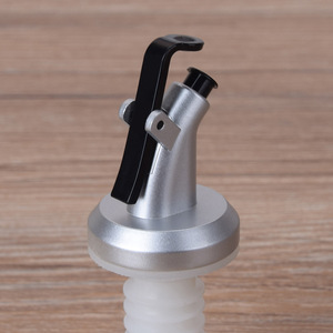 Oil <b>Bottle</b> <b>Stopper</b> Lock Plug Seal Leak-proof Food Grade Rubber Nozzle Sprayer Liquor Dispenser Wine Pourer Kitchen Bar Tool - Product Image 4