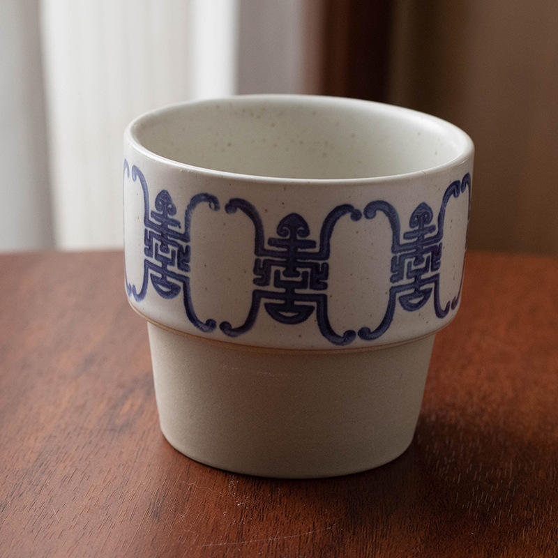 Tasse simple à cinq piles de style bleu