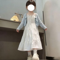 Robe décontractée pour enfants style coréen avec empiècements, blanche, à bretelles, et cardigan en maille tricotée anti-UV pour l'été
