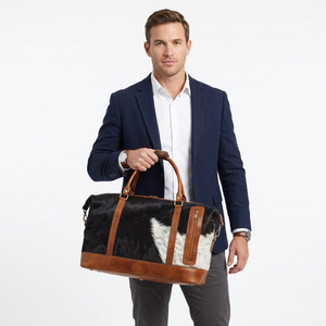 Bolsa de Viaje de Cuero Genuino con Logotipo Personalizado, Bolsa de Fin de Semana de Cuero Vacuno con Pelo, Negra y Blanca, de Lujo, Hecha a Mano, de Gran Capacidad - Product Image 5