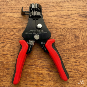 Pince à dénuder multifonctionnelle en acier à haute teneur en carbone pour bricolage, pince à <span class=keywords><strong>sertir</strong></span> tubulaire, coupe-câbles automatique pour câbles optiques - Product Image 4