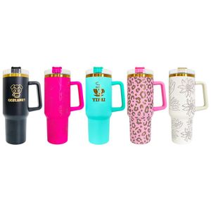 Vaso Térmico de Acero Inoxidable con Aislamiento al Vacío, Color Crema Magnolia y Cobre, 40oz, con Tapa y Popote, Recubrimiento en Polvo - Product Image 1