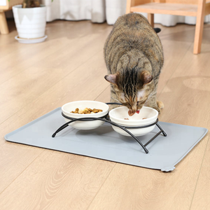 Köpek kedi evcil hayvan yemek paspası köpek besleme su geçirmez Pet besleme paspaslar ile yüksek dudaklar Pet silikon Mat - Product Image 1