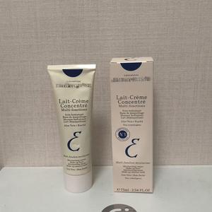 Crema Facial Hidratante Lait-Creme Concentre con Aloe Vera y Karité, Ilumina el Tono de Piel, Prebase de Maquillaje para Todo Tipo de Piel - Product Image 4