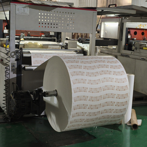 แก้วกระดาษพรีเมียมขนาด 12 ออนซ์ แบบ Ripple Wall ปลอดสาร BPA ทนความร้อน รับทำโลโก้ สำหรับกาแฟร้อนแบบนำกลับบ้าน (ขายส่ง) - Product Image 4