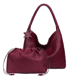 Bolso de mano con cremallera de moda Material de PU portátil con forro de poliéster Patrón de rayas y decoración de cadena - Product Image 4