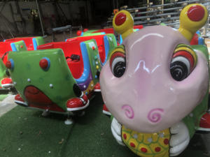 Mini <span class=keywords><strong>train</strong></span> électrique 8 places pour enfants parc d'attractions sur le thème des fourmis activité de plein air jeu de <span class=keywords><strong>train</strong></span> parfait pour les enfants - Product Image 6